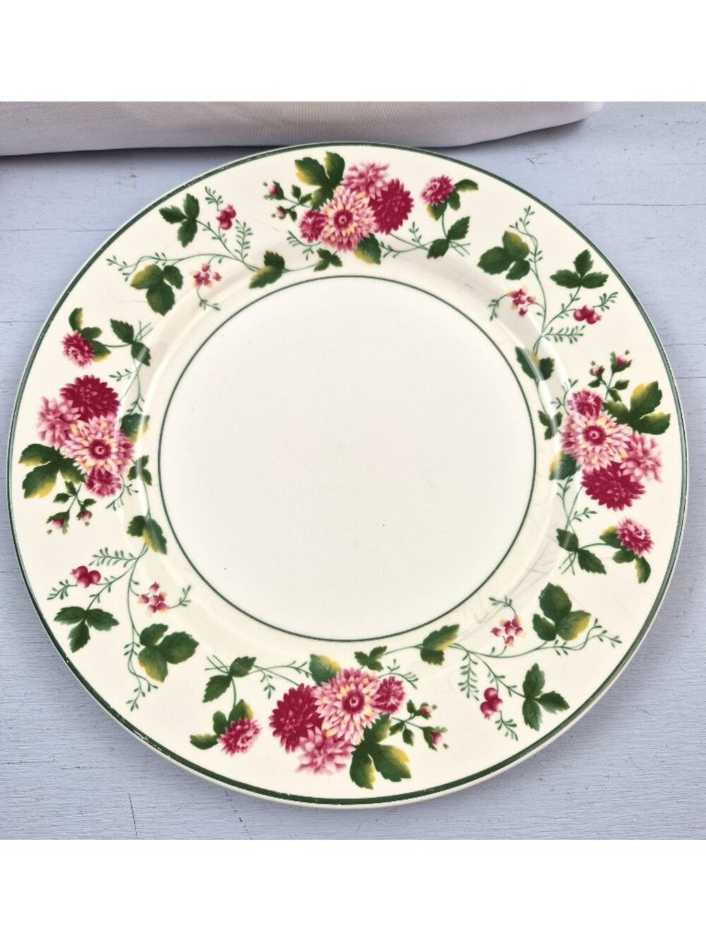 Waverly Garden Room Roseberry 10" Dinner Plate With Floral Design Made In Colomb